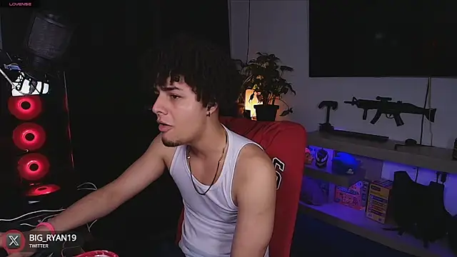 bigryann23 online show from March 20, 3:23 am