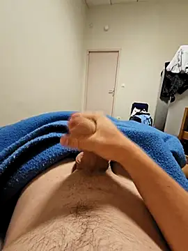 Snapshot of chococr2 chatting on October 12, 8:52 pm chococr2 online show from October 12, 8:52 pm